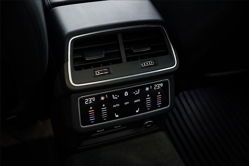 Audi A6 Avant 55 TFSI e quattro S Line Tažné - fotka 25 z 26