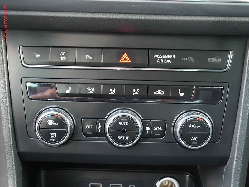 Seat Ateca (2017) 2.0TDi 4x4, Navi, výhřev sed. - fotka 15 z 21