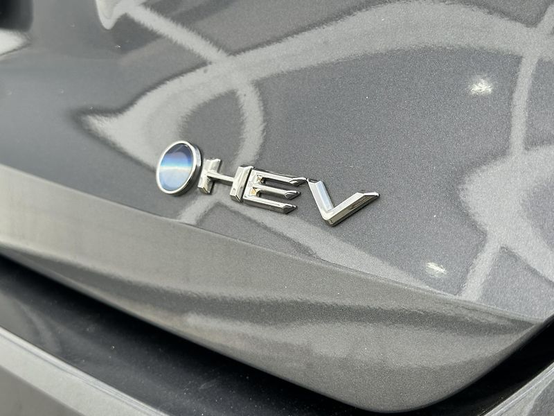 Toyota Corolla (2024) TS 1.8 HEV STYLE - fotka 21 z 24