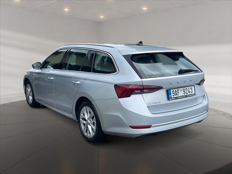 Škoda Octavia 1,5 TSI 110 Style - fotka 4 z 11