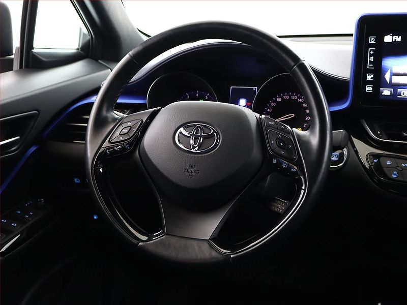 Toyota C-HR (2017) 1.2 Turbo, Automat, Navi - fotka 14 z 20