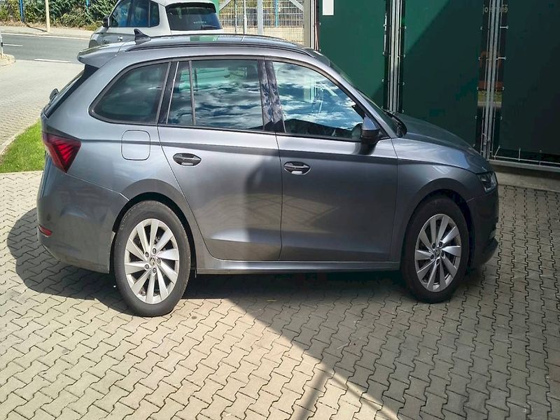 Škoda Octavia (2024) COMBI FRESH PLUS 2.0TDI 85kW K - fotka 18 z 23