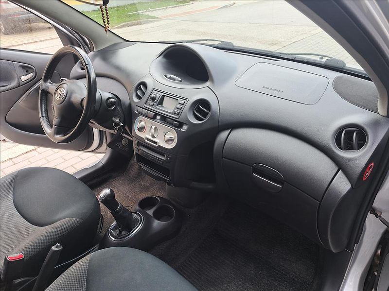 Toyota Yaris 1,4 D-4D - fotka 36 z 39