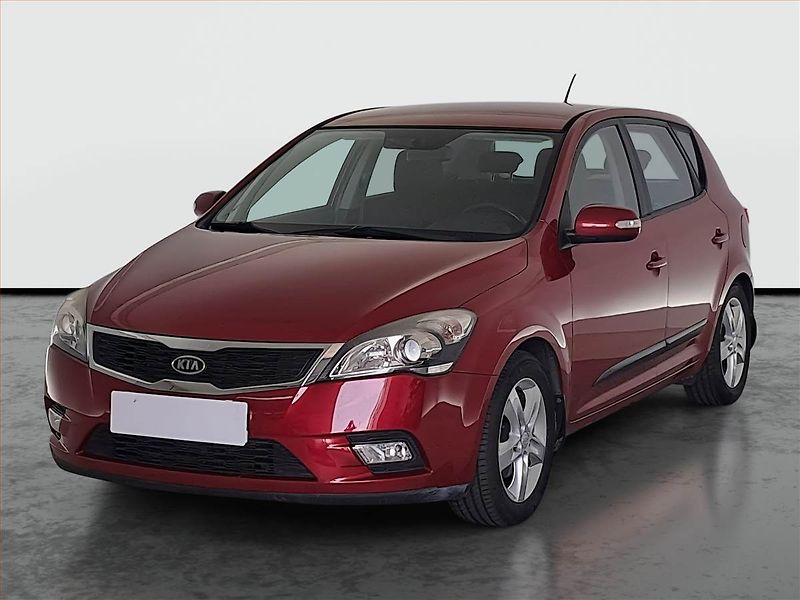 Kia Ceed (2011) 1.6 CVVT, Tempomat - fotka 2 z 14