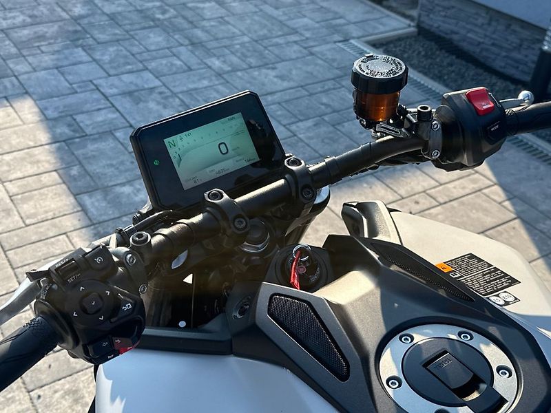 Yamaha (2025) - fotka 11 z 23
