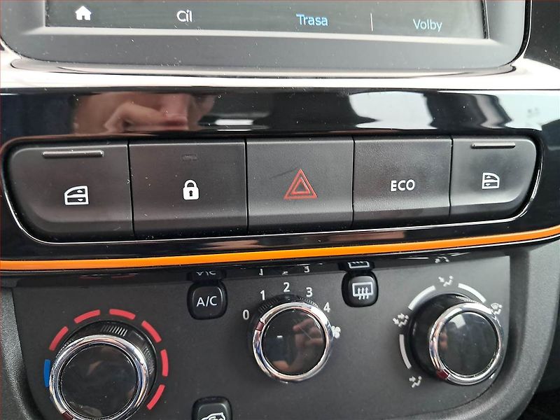 Dacia Spring (2022) Electric 45 (27 kWh), SoH 92% - fotka 17 z 21