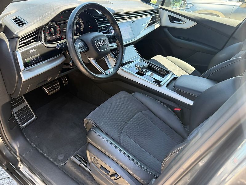 Audi Q7 S-line  210kW Tažné - fotka 5 z 26