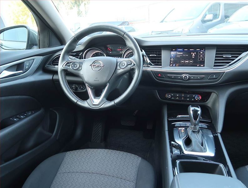 Opel Insignia (2019) 2.0 CDTI, Automat, Serv.kniha - fotka 7 z 17