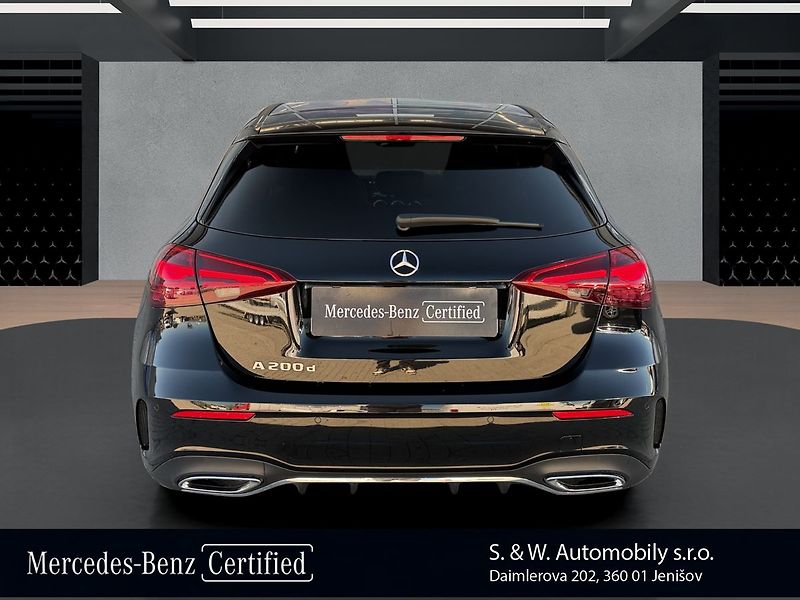 Mercedes-Benz Třídy A 200d AMG Style Edition - fotka 6 z 36
