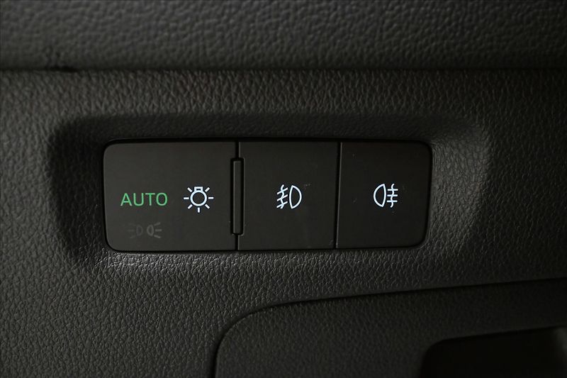 Škoda Octavia 2,0 TDI 110kW DSG Style Záruka - fotka 27 z 32