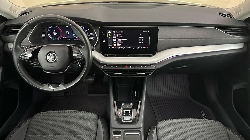 Škoda Octavia 2.0 TDI DSG Style - fotka 8 z 27