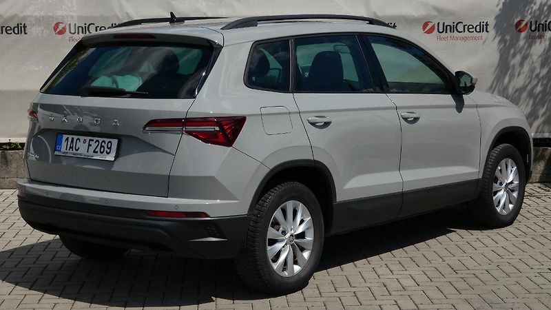 Škoda Karoq 1,5 TSI DSG Ambition - fotka 3 z 24