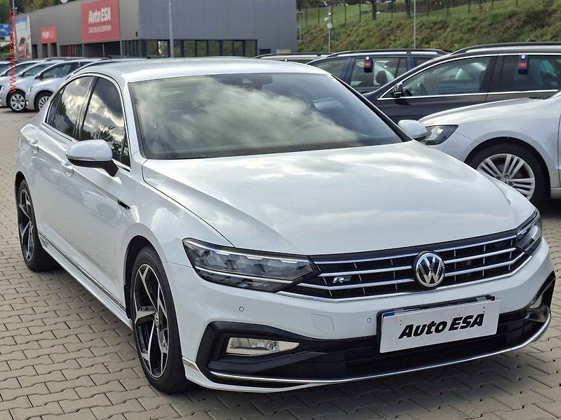 Volkswagen Passat (2020) 2.0TDi, ČR, DSG, LED, kamera - fotografie inzerátu