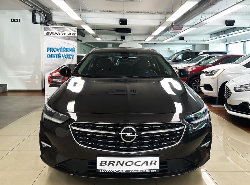 Opel Insignia ST 2,0CDTi 128kW 4X4, ČR - fotka 2 z 30
