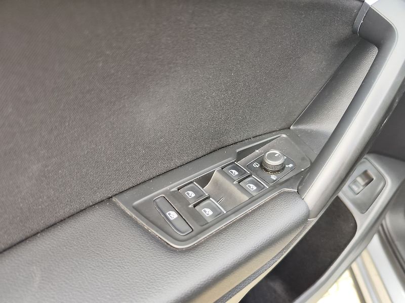 Volkswagen Tiguan Allspace 1.5 TSI/110kW Elegance DSG - fotka 34 z 37