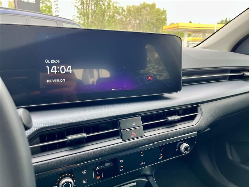 Kia XCeed (2026) 1,0 T-GDI  COMFORT - fotka 21 z 22
