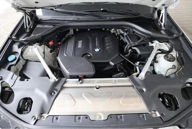 BMW X4 - fotka 21 z 23