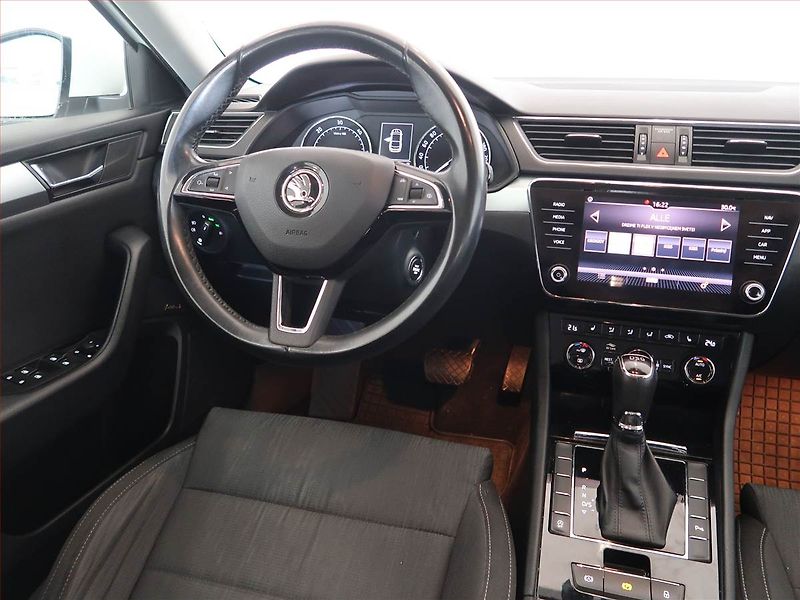 Škoda Superb (2018) Ambition Plus 2.0 TDI, Automat - fotka 7 z 14