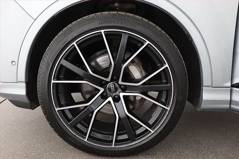 Audi Q7 (2023) 50 TDI - fotka 12 z 25