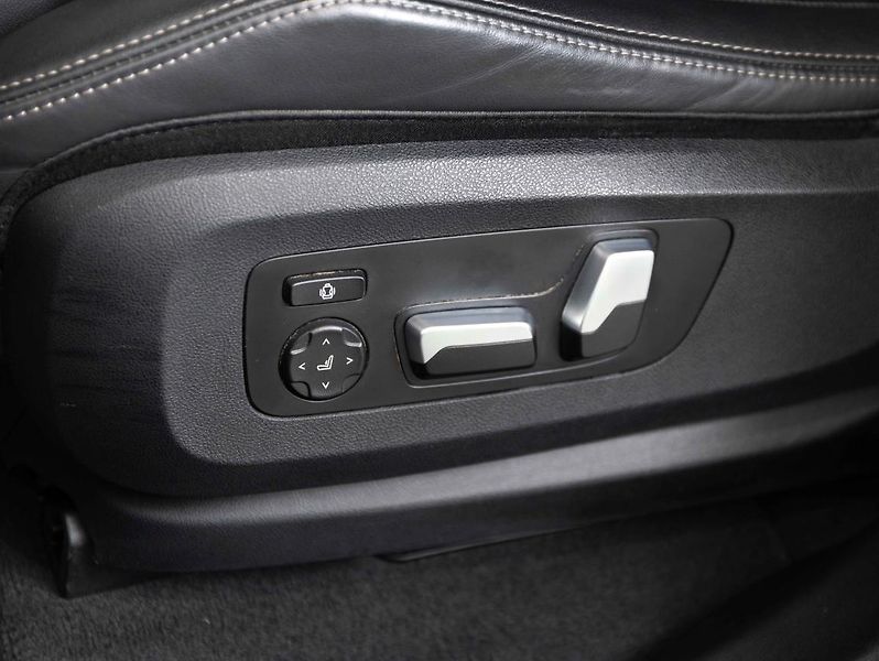 BMW X5 xDrive30d - fotka 19 z 22