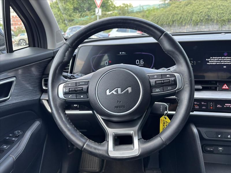 Kia Sportage 1,6 TGDi Exclusive NAVI ZÁRUKA - fotka 16 z 40