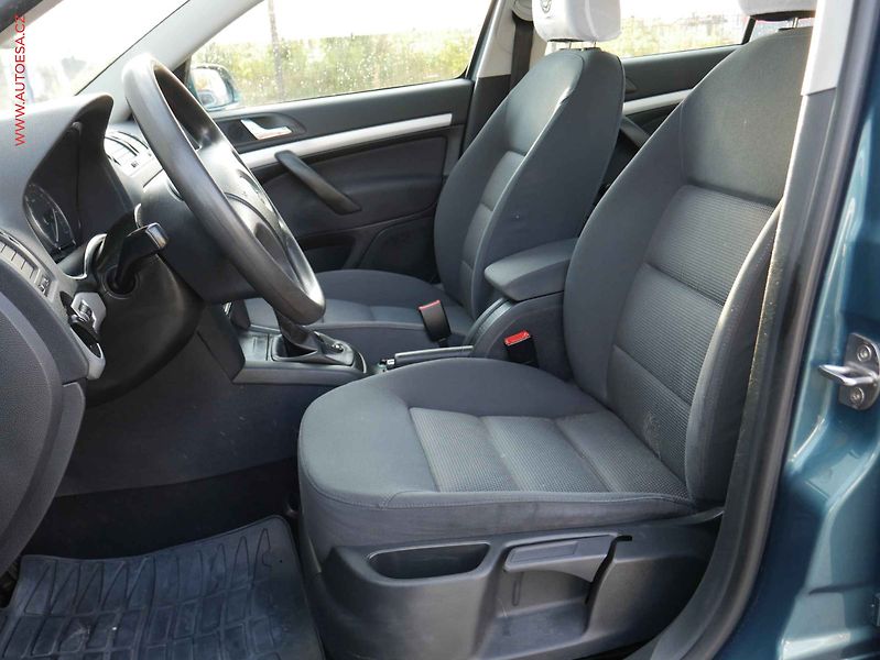 Škoda Octavia (2004) 1.9 TDi, 2.maj, Ambiente, TZ - fotka 9 z 15