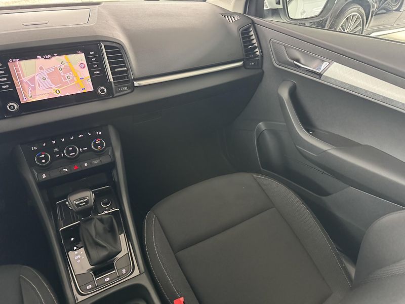 Škoda Karoq (2024) 2,0TDi DSG 4x4 LED TAŽNÉ NAVI - fotka 24 z 37