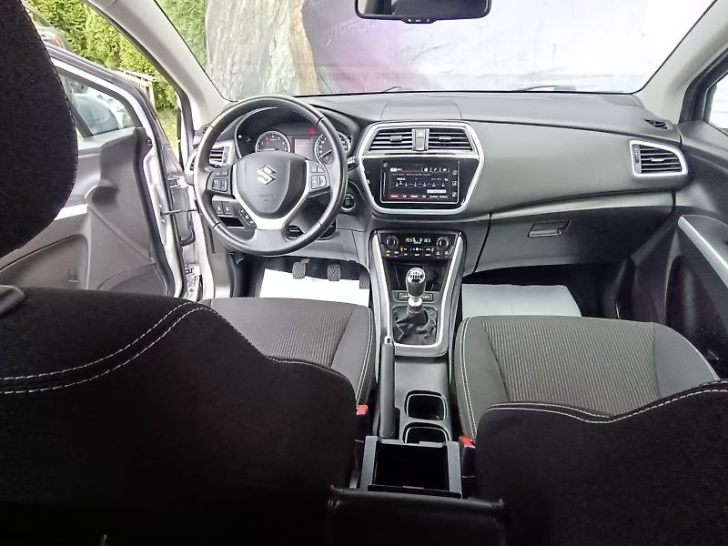 Suzuki SX4 S-Cross 1.4/103kW, COMFORT - fotka 22 z 37