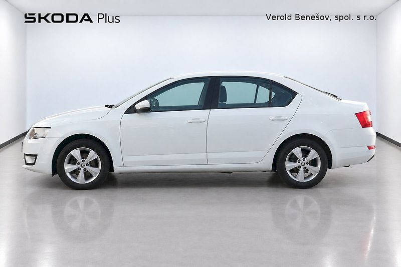 Škoda Octavia (2017) 1.4 TSI 110 kW M6° Style - fotka 3 z 28