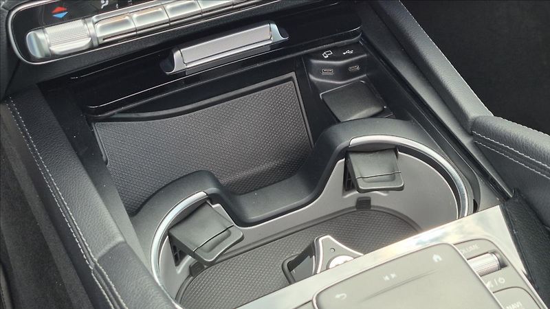 Mercedes-Benz GLS 2,9 400d 4M AMG 7míst 1 ČR DPH - fotka 23 z 38