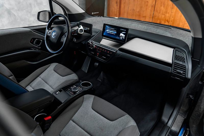 BMW i3 - fotka 23 z 28