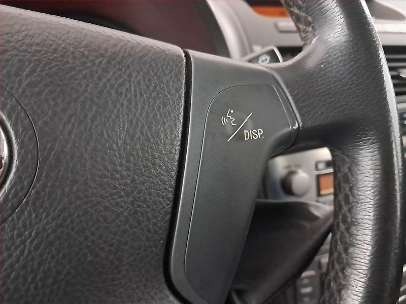 Toyota Avensis (2005) 1.8 VVT-i, nová STK - fotka 15 z 17