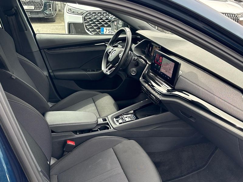 Škoda Octavia (2024) 1.5 TSI DSG 110kW Sportline  - fotka 13 z 25