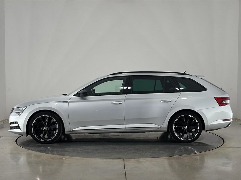 Škoda Superb Sportline DSG - fotka 3 z 29
