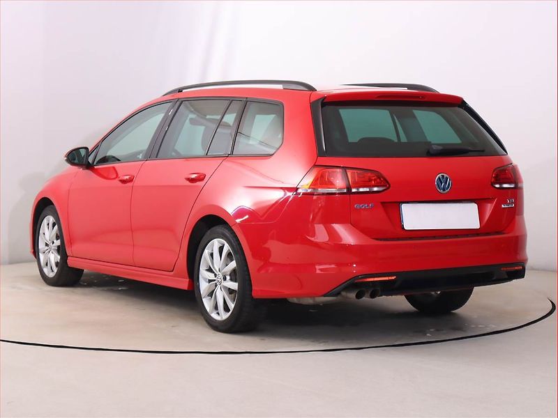 Volkswagen Golf (2017) Comfortline 1.4 TSI, Automat - fotka 4 z 21
