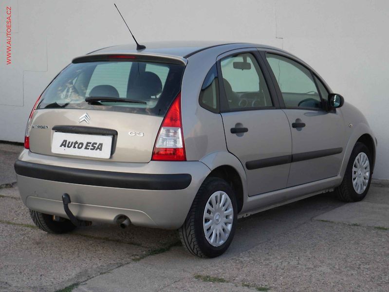 Citroën C3 (2007) 1.1i, ČR, AC. TZ - fotka 6 z 15