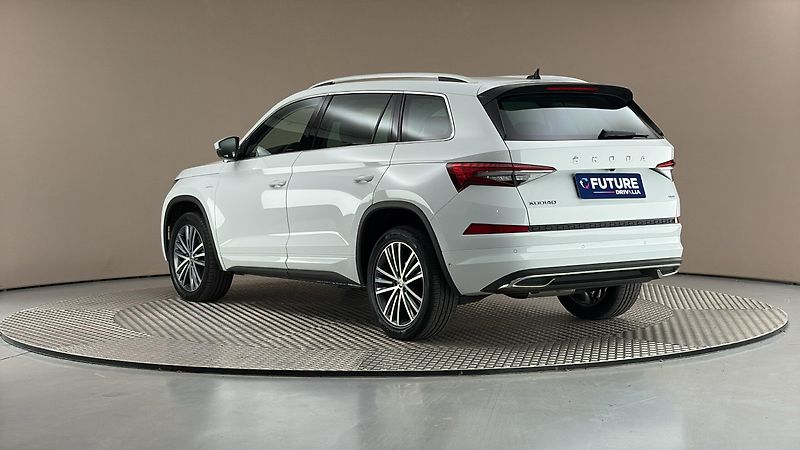 Škoda Kodiaq 2.0 TDI DSG 4x4 L&K - fotka 2 z 34