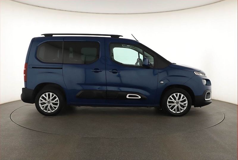 Citroën Berlingo (2019) Live 1.5 BlueHDi, 7Míst, ČR - fotka 6 z 16