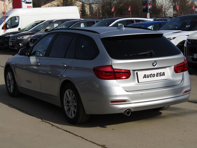 BMW Řada 3 (2016) 2.0 D 316d - fotka 6 z 16