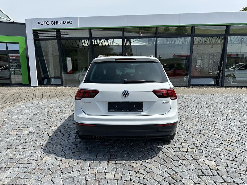 Volkswagen Tiguan 2.0 TSI DSG 4Motion - fotka 6 z 30