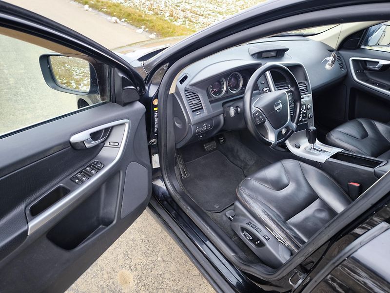 Volvo XC60 2,4 D 129kW 1 MAJITELKA - fotka 11 z 41