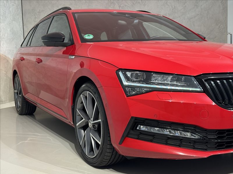 Škoda Superb 2,0 TDi  Sportline LED Virtual - fotka 5 z 48