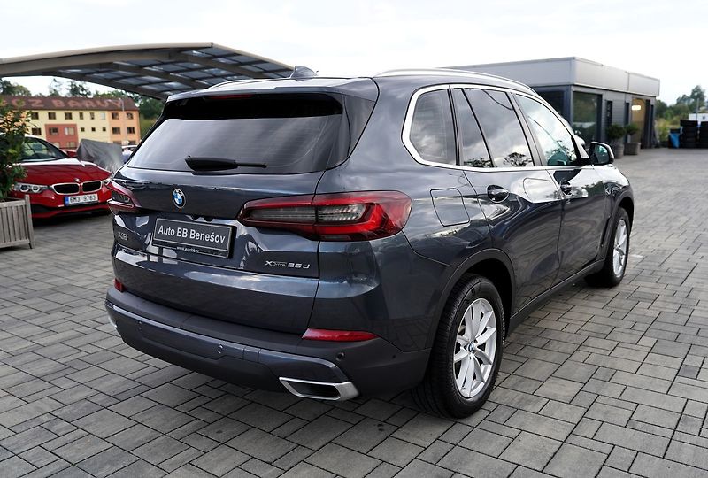 BMW X5 25d xDrive/230 PS/kůže/AT - fotka 6 z 42