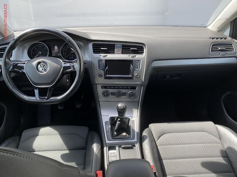 Volkswagen Golf (2015) 1.6 TDi, ČR, servis.kniha - fotka 8 z 16
