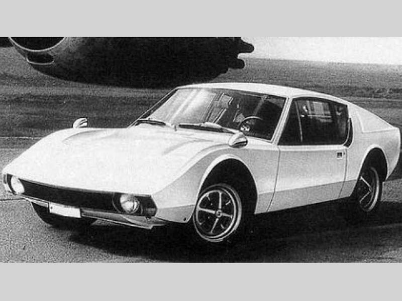 Původní prototyp ÚVMV (Škoda) 1100 GT.
