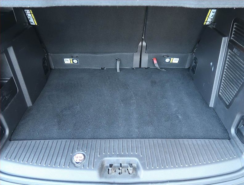 Ford Tourneo Courier (2016) Trend 1.0 EcoBoost, 5Míst, ČR - fotka 12 z 13