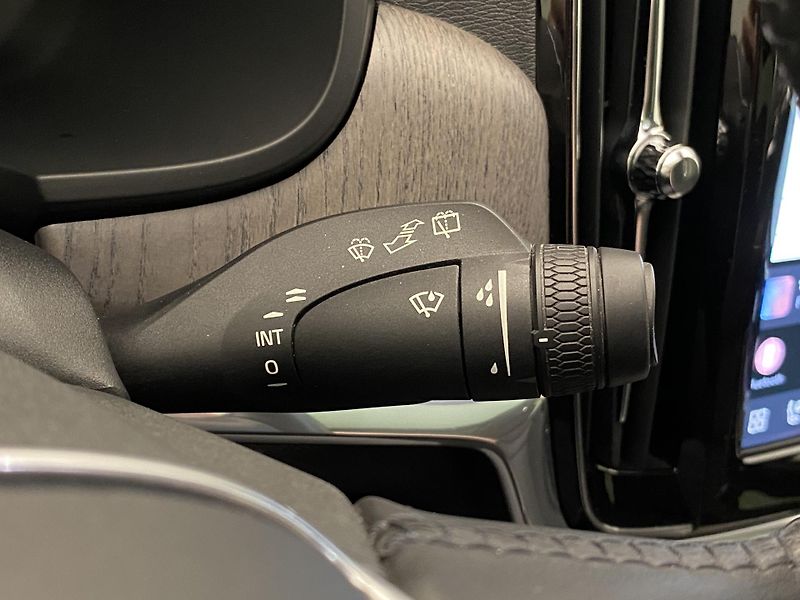Volvo V90 CC B4 AWD PLUS AUT - fotka 23 z 56
