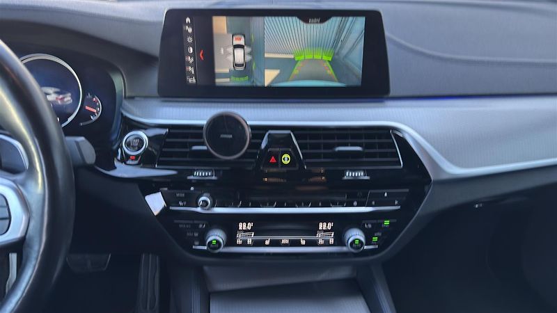 BMW Řada 6 640d xDrive Mpaket DPH - fotka 6 z 21