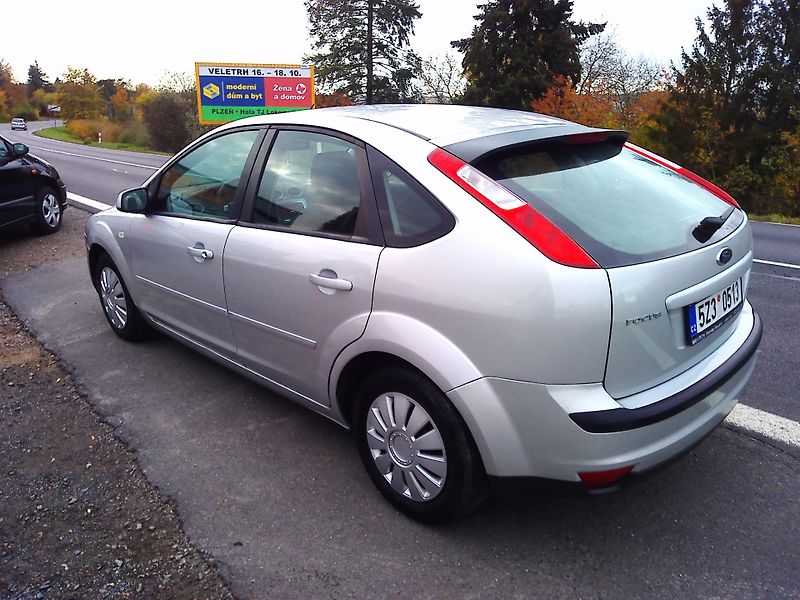 Ford Focus 1.6i,74 kW, automat!, nová STK - fotka 3 z 24