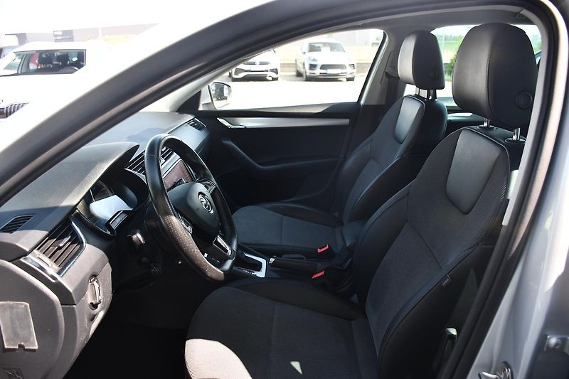 Škoda Octavia 1.5TSi 110kW DSG NAV ACC - fotka 10 z 48